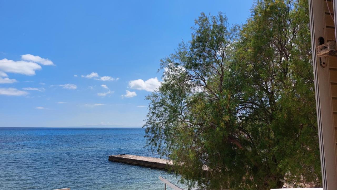 Fotis Beach Apartment At Komi كومي المظهر الخارجي الصورة
